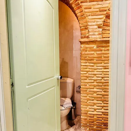 Dolce - Spacious Renovated With Unique Decor Perfect For 4 In Ideal For Fun And Relaxation By Mana Gers Apartment *