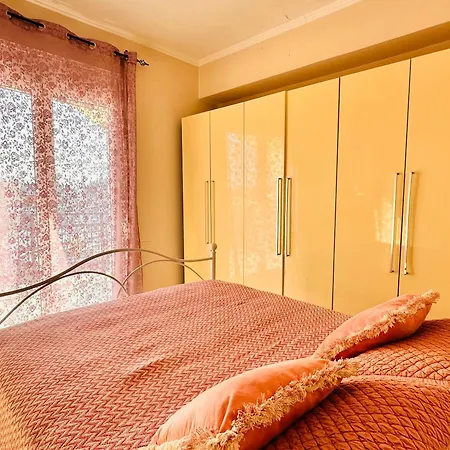 Apartment Dolce - Spacious Renovated With Unique Decor Perfect For 4 In Ideal For Fun And Relaxation By Mana Gers Laganas